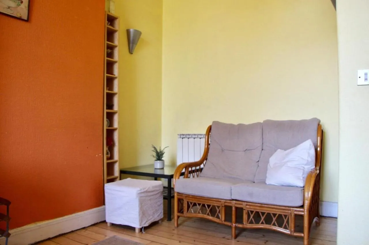 Classic Edinburgh Flat In The Heart Of Morningside